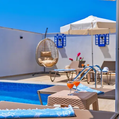 Uzumlu Village 2 Bedroom Luxury With Pool Willa *
