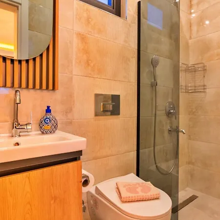 فيلة Uzumlu Village 2 Bedroom Luxury With Pool