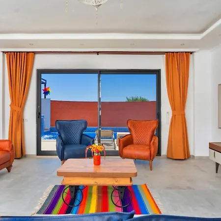 فيلة Uzumlu Village 2 Bedroom Luxury With Pool كالكان