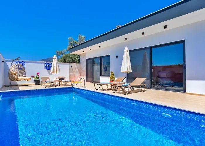 Uzumlu Village 2 Bedroom Luxury With Pool Βίλα *