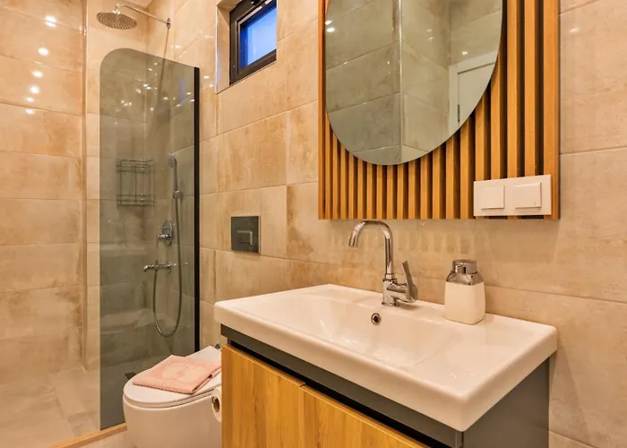 Βίλα Uzumlu Village 2 Bedroom Luxury With Pool