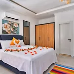 Uzumlu Village 2 Bedroom Luxury With Pool Vila *