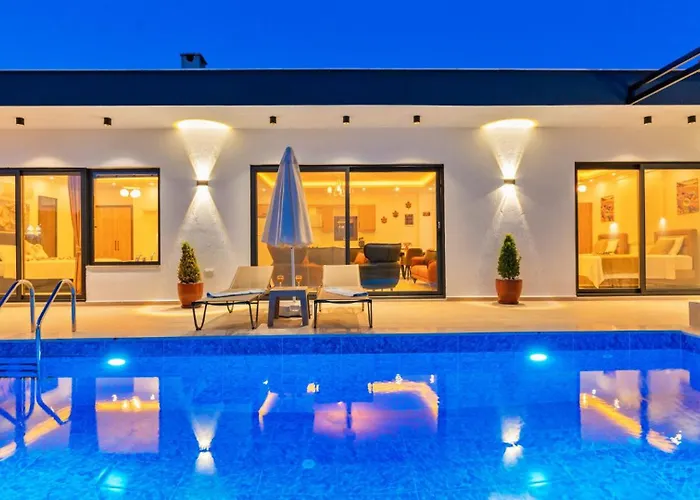 Uzumlu Village 2 Bedroom Luxury With Pool Villa *